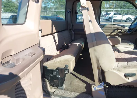 1999 Ford F-250 Lariat/Xl/Xlt из США, поврежденный, VIN 1FTNX21S0XED31462